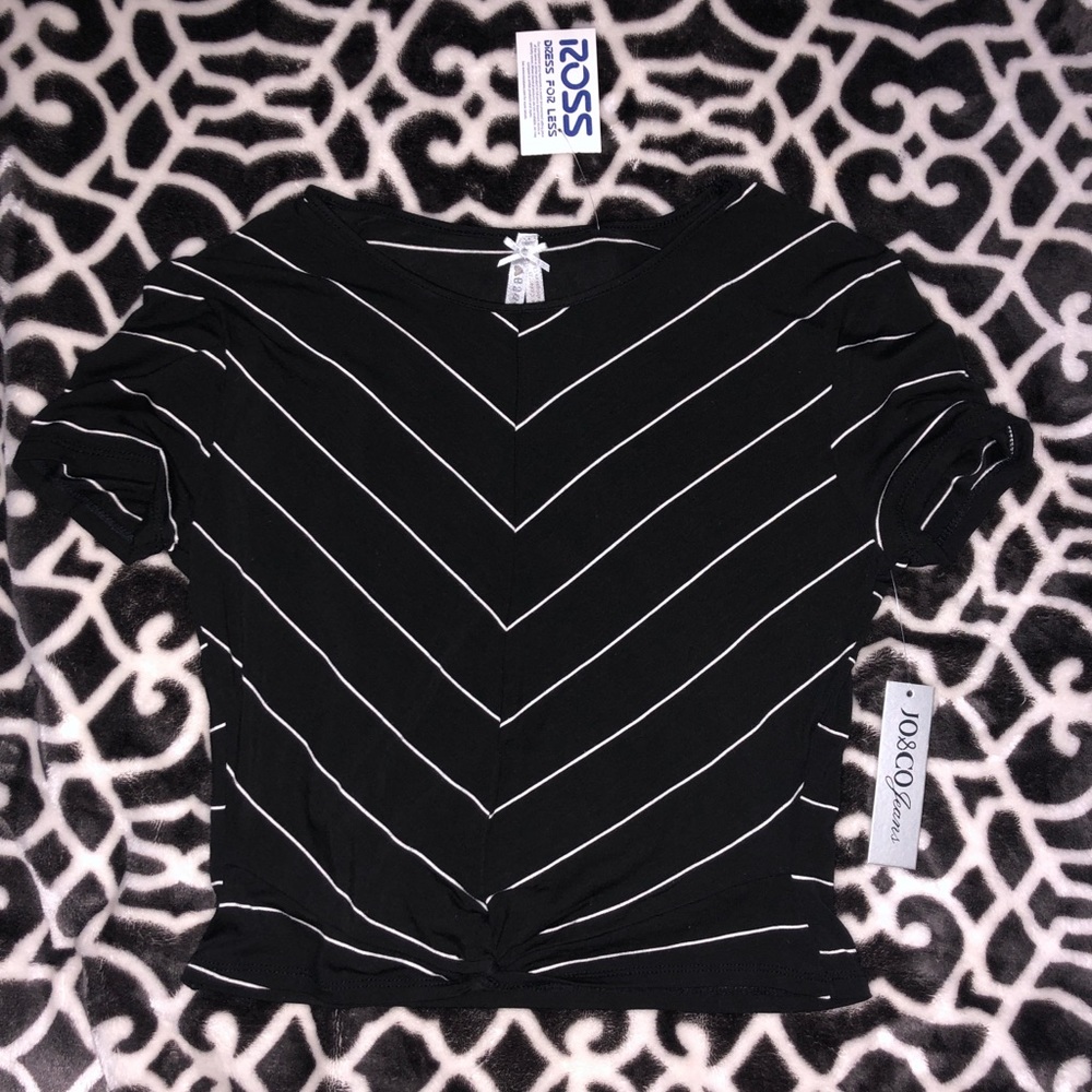 Black V striped Tee